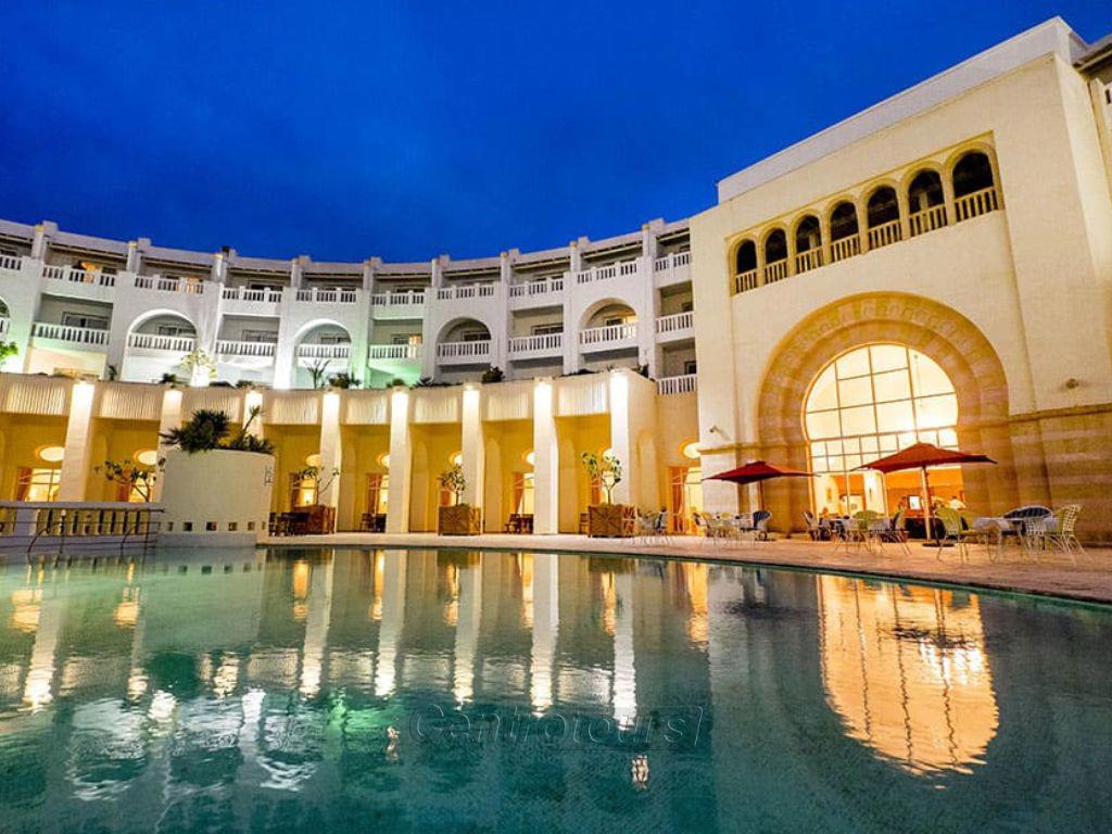 xr:d:DAFR7d3U-tA:659,j:8522346602409879633,t:23112412